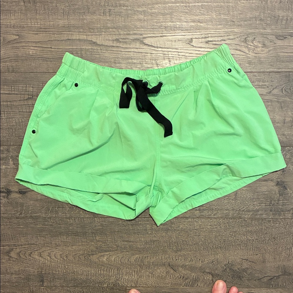 Lululemon Shorts - Size 10